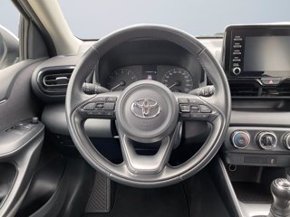 TOYOTA Yaris 1.0 active