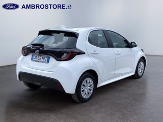 TOYOTA Yaris 1.0 active