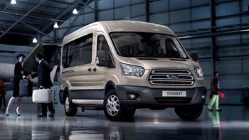 01 Ford Transit Minibus
