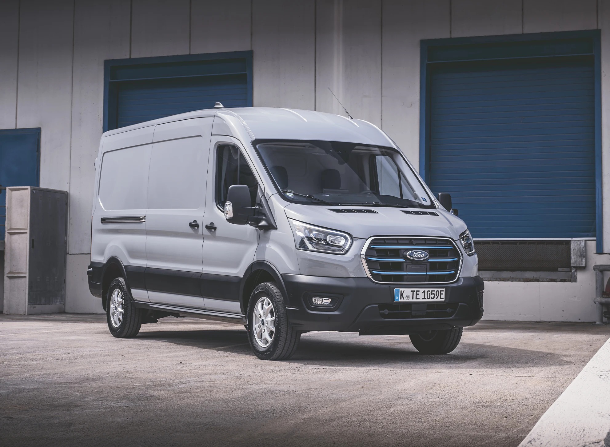 Ford E Transit Elettrici Ford Pro Ambrostore Milano Desk