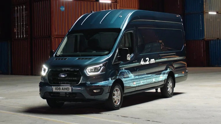 Ford Transit Van Milano interni