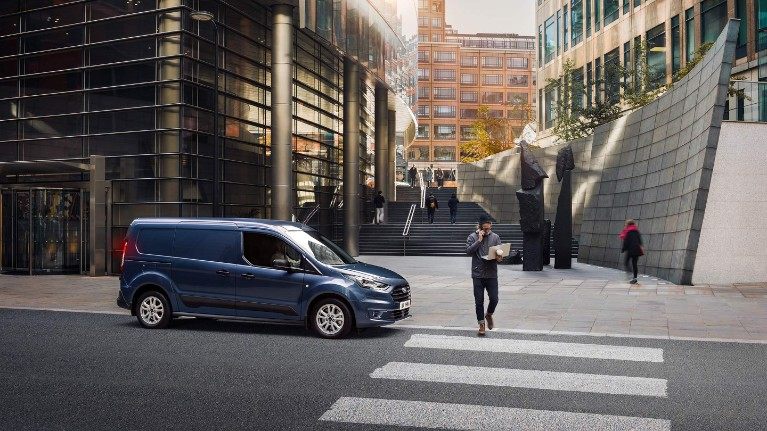 Ford Transit Connect Milano esterni 2