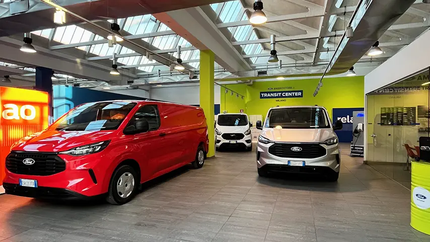 Sede Milano Ford Ambrostore Forlanini Transit Center Nuovi Veicoli Commercial